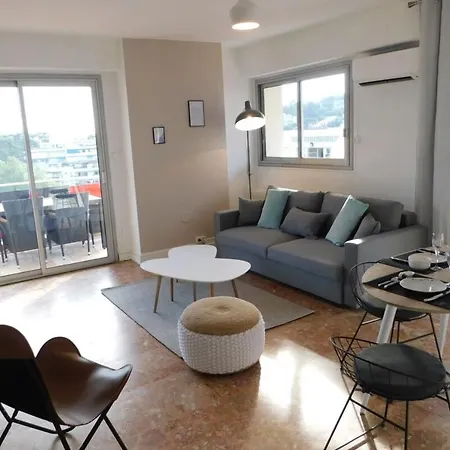T3 Les Santons With Air Conditioning And Private Parking *