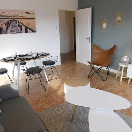 Apartment T3 Les Santons With Air Conditioning And Private Parking