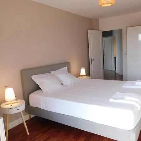 Apartment T3 Les Santons With Air Conditioning And Private Parking Cannes